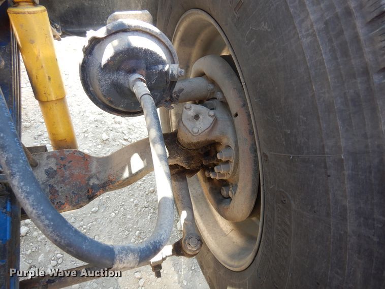 image for item DJ0810 1984 Peterbilt 359  semi truck