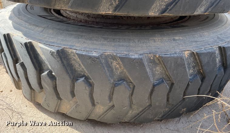 image for item DJ5017 (8) Michelin XZE2 11R24.5 tires and wheels