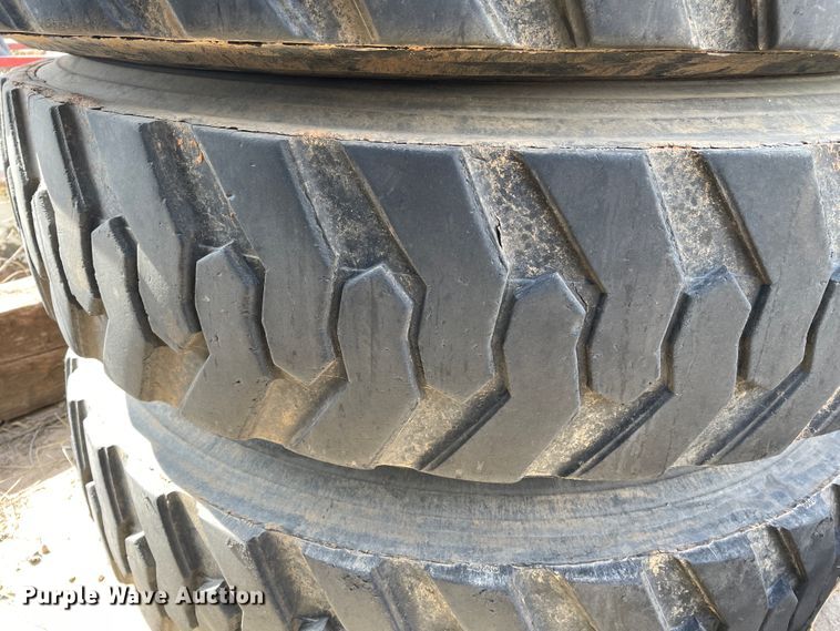 image for item DJ5017 (8) Michelin XZE2 11R24.5 tires and wheels