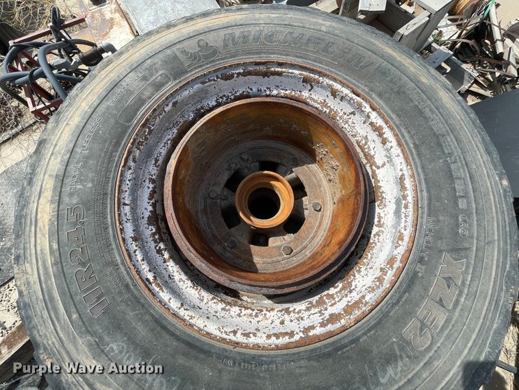 image for item DJ5017 (8) Michelin XZE2 11R24.5 tires and wheels