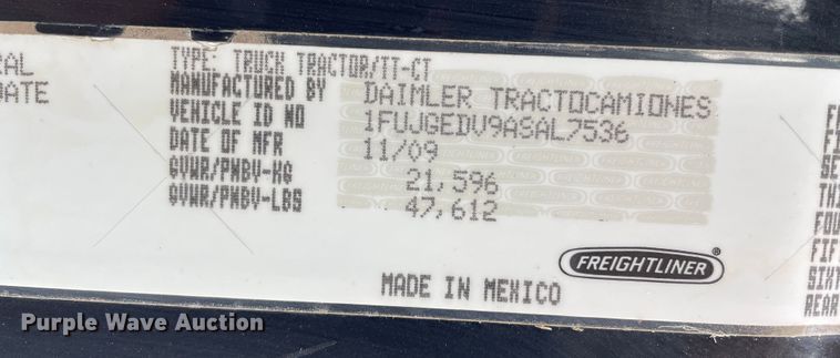 image for item DJ5018 2010 Freightliner Cascadia 125  semi truck