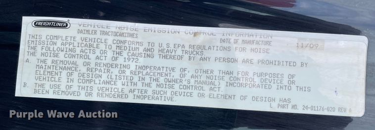 image for item DJ5018 2010 Freightliner Cascadia 125  semi truck