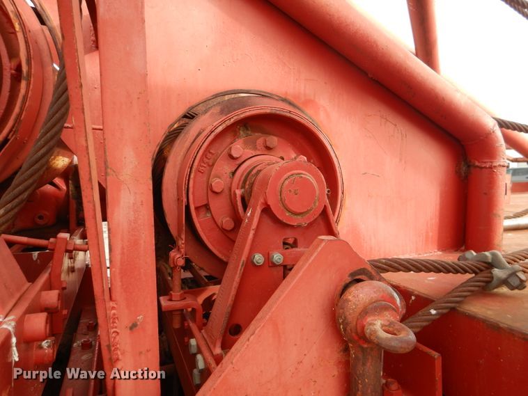 image for item DJ8900 1981 Interntaional F5070  winch truck