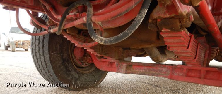 image for item DJ8900 1981 Interntaional F5070  winch truck