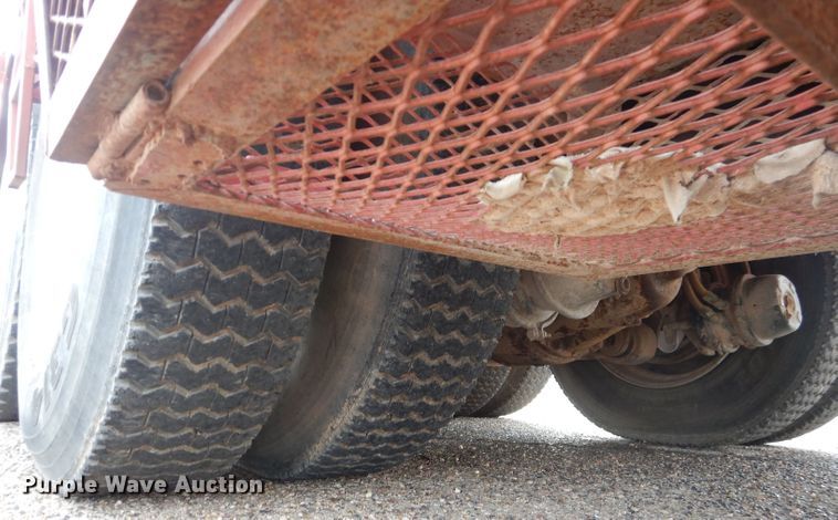 image for item DJ8900 1981 Interntaional F5070  winch truck