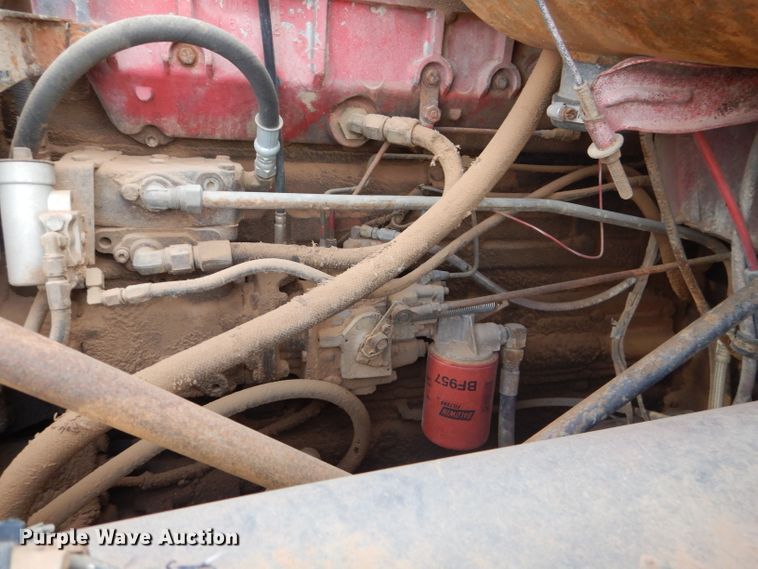 image for item DJ8900 1981 Interntaional F5070  winch truck