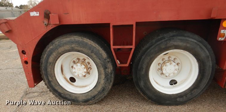 image for item DJ8900 1981 Interntaional F5070  winch truck