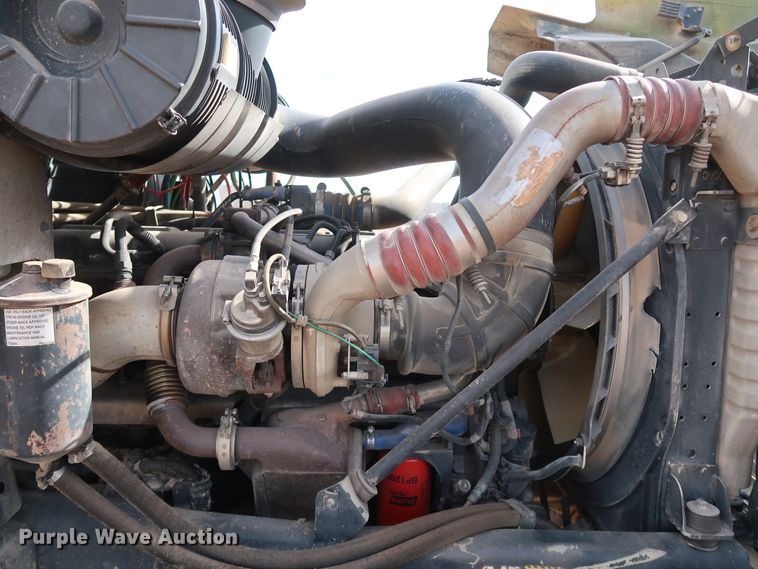 image for item DK3576 2006 Mack CHN613  semi truck