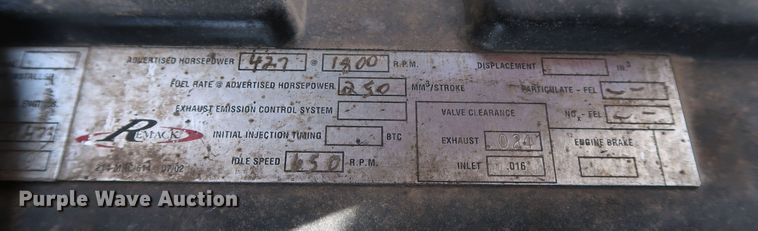 image for item DK3576 2006 Mack CHN613  semi truck