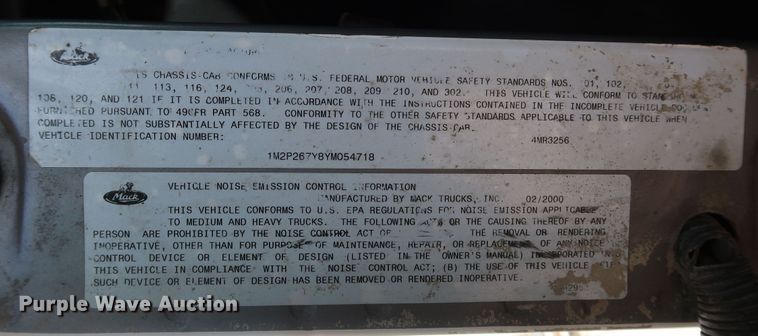 image for item DK3577 2000 Mack RD688S  semi truck