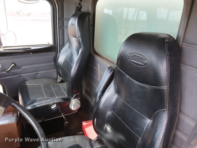 image for item DK3580 2002 Peterbilt 330  mobile command center