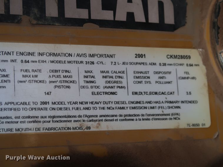 image for item DK3580 2002 Peterbilt 330  mobile command center