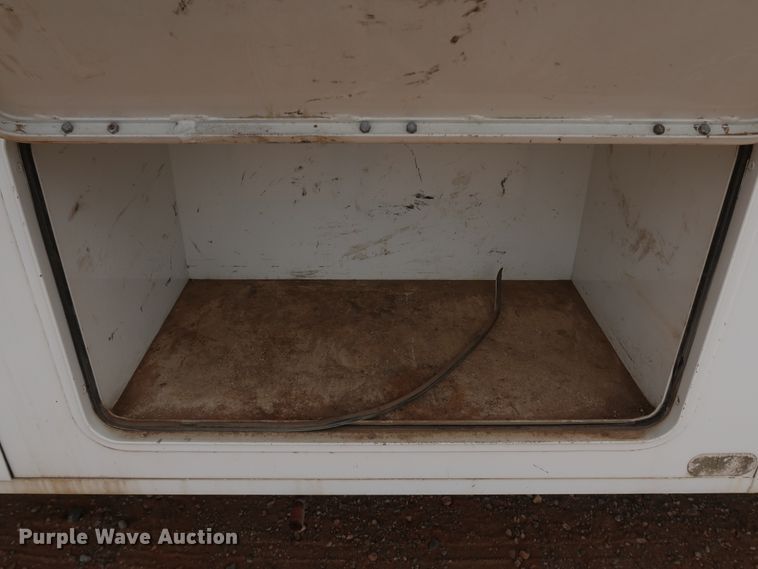 image for item DK3580 2002 Peterbilt 330  mobile command center