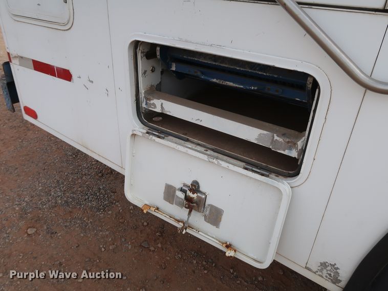 image for item DK3580 2002 Peterbilt 330  mobile command center