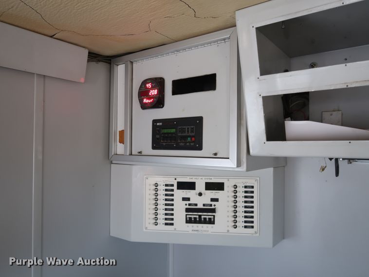 image for item DK3580 2002 Peterbilt 330  mobile command center