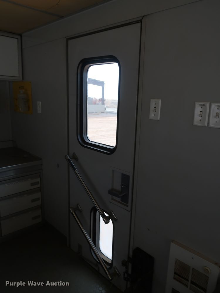 image for item DK3580 2002 Peterbilt 330  mobile command center