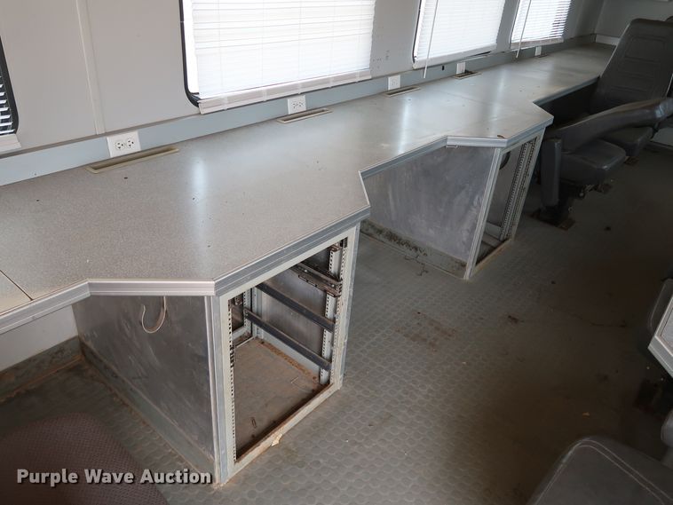 image for item DK3580 2002 Peterbilt 330  mobile command center