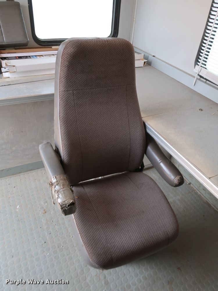 image for item DK3580 2002 Peterbilt 330  mobile command center