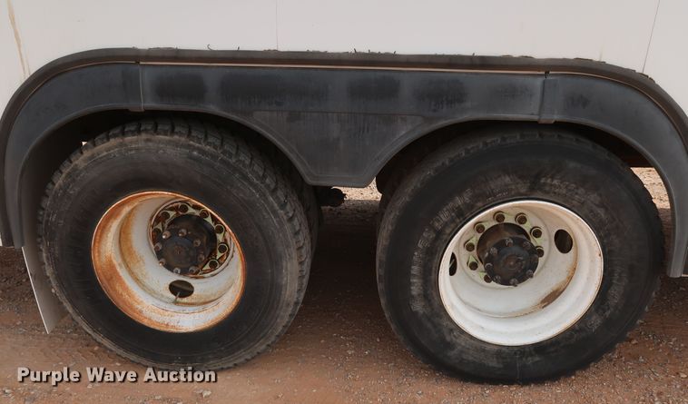 image for item DK3580 2002 Peterbilt 330  mobile command center