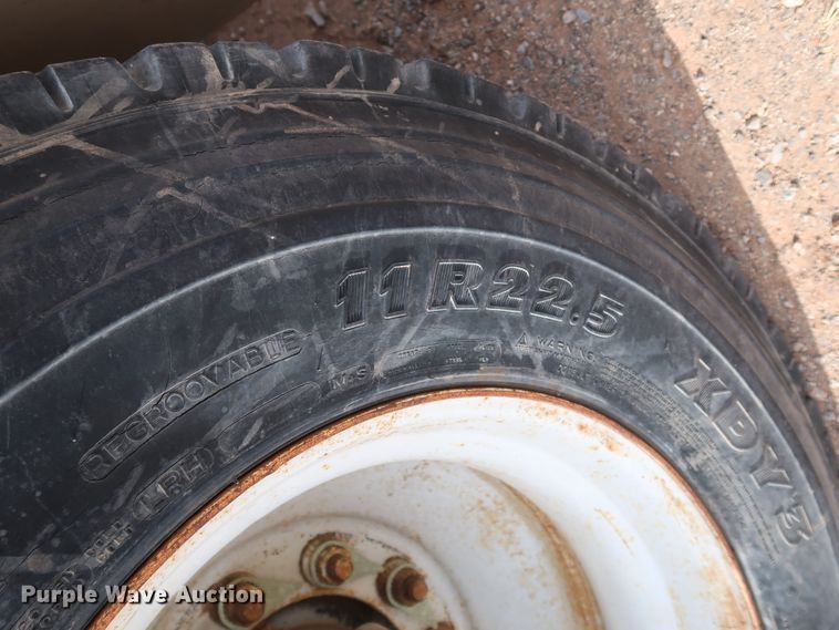 image for item DK3580 2002 Peterbilt 330  mobile command center