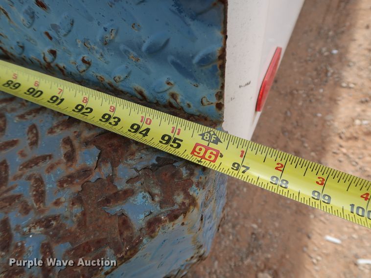 image for item DK3580 2002 Peterbilt 330  mobile command center