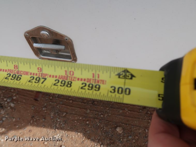 image for item DK3580 2002 Peterbilt 330  mobile command center