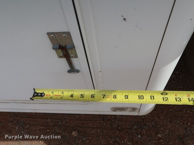 image for item DK3580 2002 Peterbilt 330  mobile command center