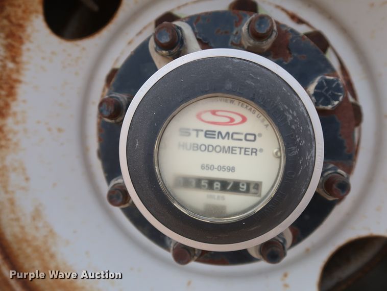 image for item DK3580 2002 Peterbilt 330  mobile command center