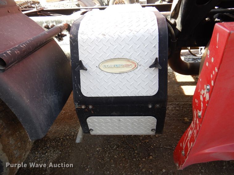 image for item DK4247 2013 Freightliner Cascadia 125  semi truck