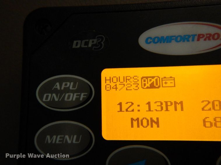 image for item DK4247 2013 Freightliner Cascadia 125  semi truck