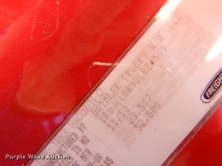 image for item DK4247 2013 Freightliner Cascadia 125  semi truck