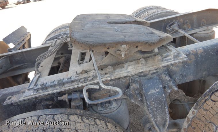 image for item DK4248 2013 Freightliner Cascadia 125  semi truck