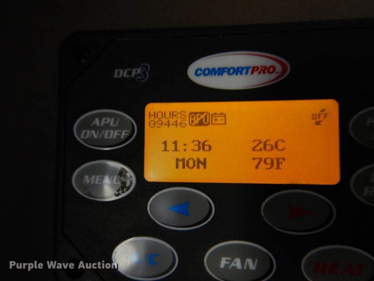 image for item DK4248 2013 Freightliner Cascadia 125  semi truck