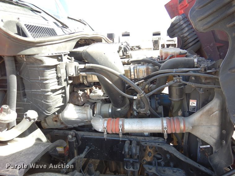 image for item DK4248 2013 Freightliner Cascadia 125  semi truck