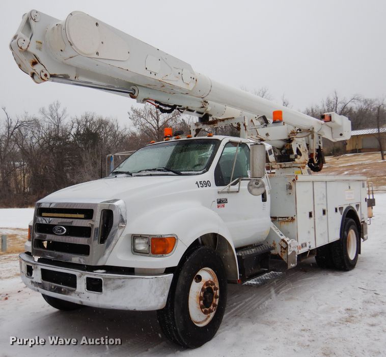 image for item DK4286 2006 Ford F750 Super Duty  bucket truck