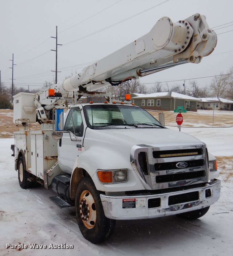 image for item DK4286 2006 Ford F750 Super Duty  bucket truck