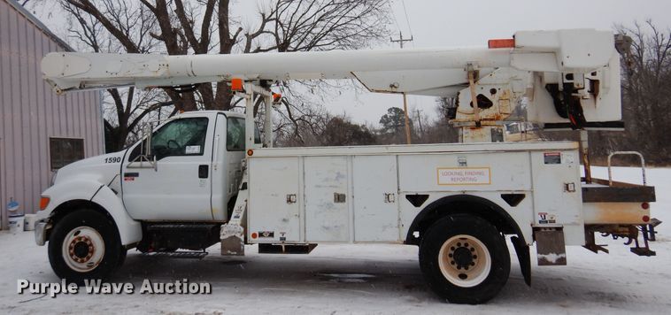 image for item DK4286 2006 Ford F750 Super Duty  bucket truck