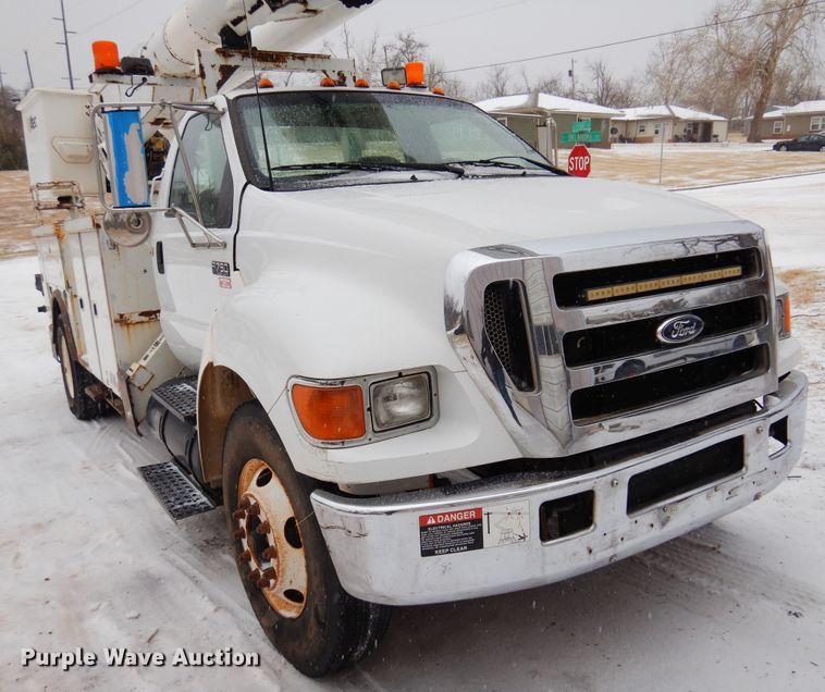 image for item DK4286 2006 Ford F750 Super Duty  bucket truck