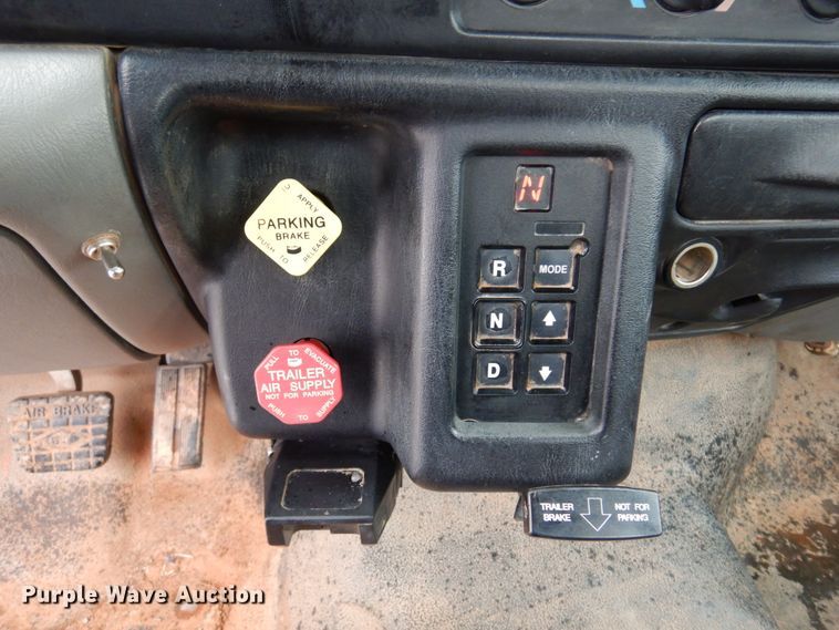 image for item DK4286 2006 Ford F750 Super Duty  bucket truck