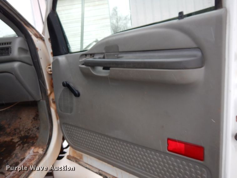 image for item DK4286 2006 Ford F750 Super Duty  bucket truck