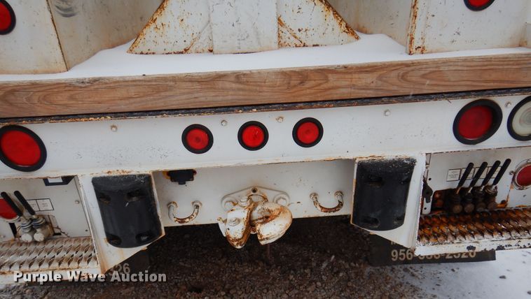 image for item DK4287 2006 International 4300  bucket truck