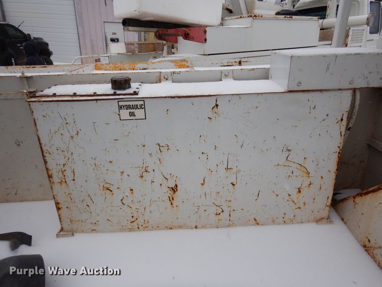 image for item DK4287 2006 International 4300  bucket truck