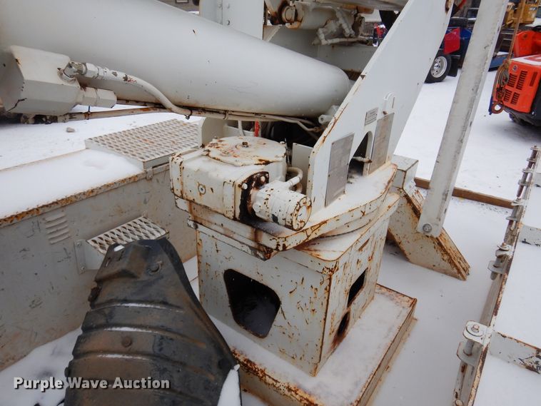 image for item DK4287 2006 International 4300  bucket truck