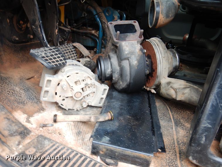 image for item DK4287 2006 International 4300  bucket truck