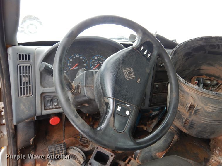 image for item DK4287 2006 International 4300  bucket truck