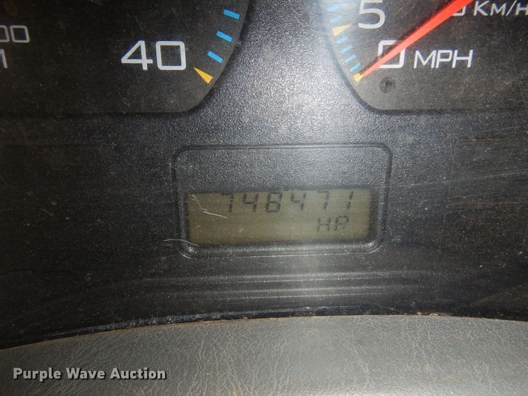 image for item DK4287 2006 International 4300  bucket truck