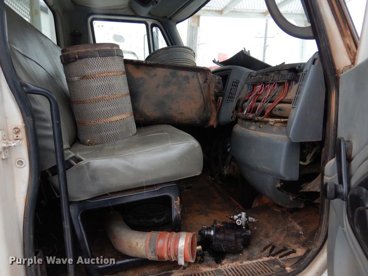 image for item DK4287 2006 International 4300  bucket truck