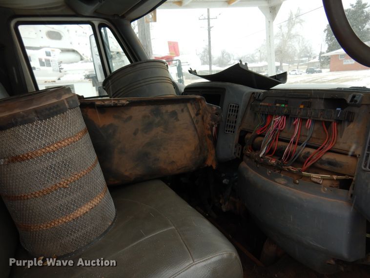 image for item DK4287 2006 International 4300  bucket truck