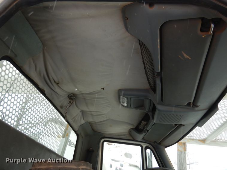 image for item DK4287 2006 International 4300  bucket truck