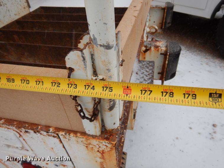 image for item DK4288 2006 International 4400  bucket truck